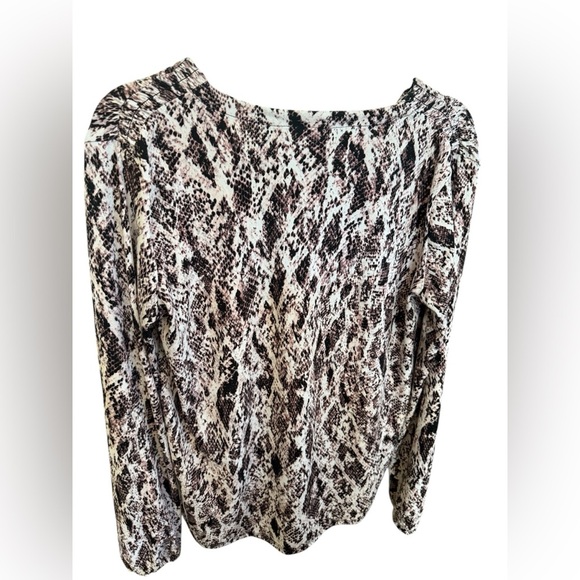 Ellen Tracy Snake Skin Pattern Blouse - Picture 2 of 5